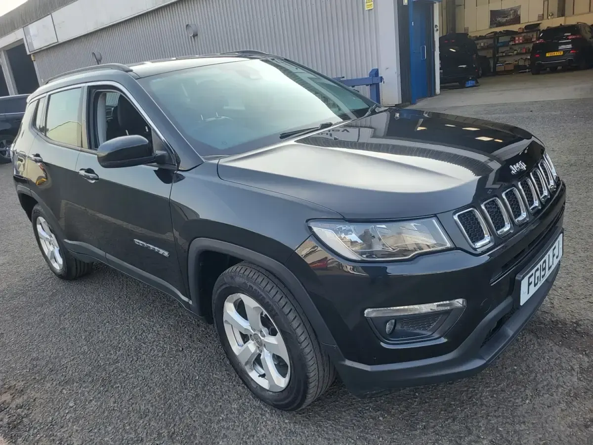 Usado Jeep Compass Longitude 120 CV (88 kW) 2019 Negro SUV