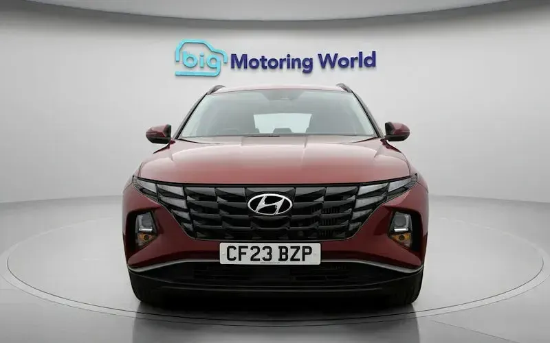 Used Hyundai Tucson SE 180 HP (132 kW) 2023 Red SUV