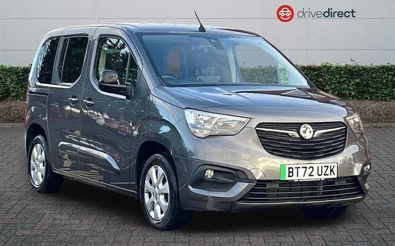Used Vauxhall Combo 100 kW (136 HP) 2022 Grey Estate
