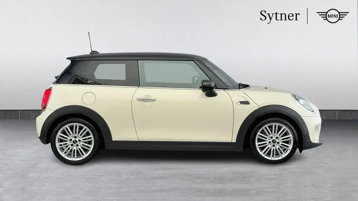 Used Mini Cooper Exclusive 134 HP (98 kW) 2020 White Hatchback
