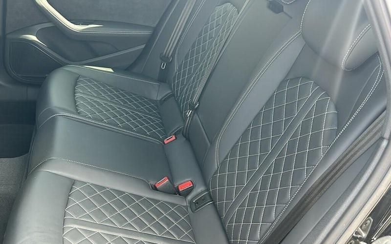 Used 2021 Audi S4 Black Edition Estate | £38,499 (Fair price) - Image 1/4