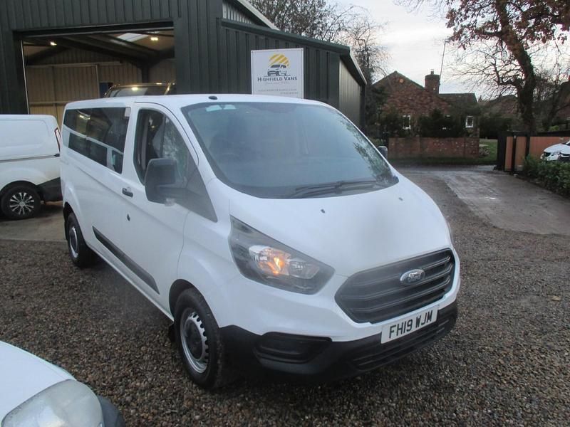 White Used 2019 Ford Transit Custom Estate | £11,995 (Fair price) - Image 1/4