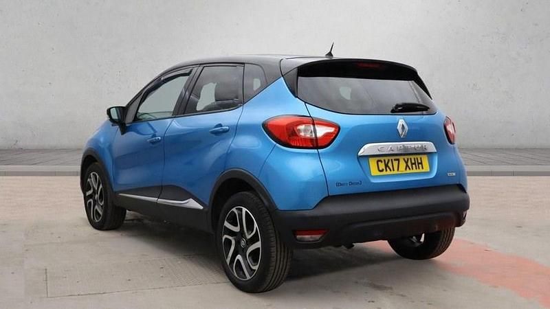 Second-hand Renault Captur Dynamique 110 CP (80 kW) 2017 Albastru SUV