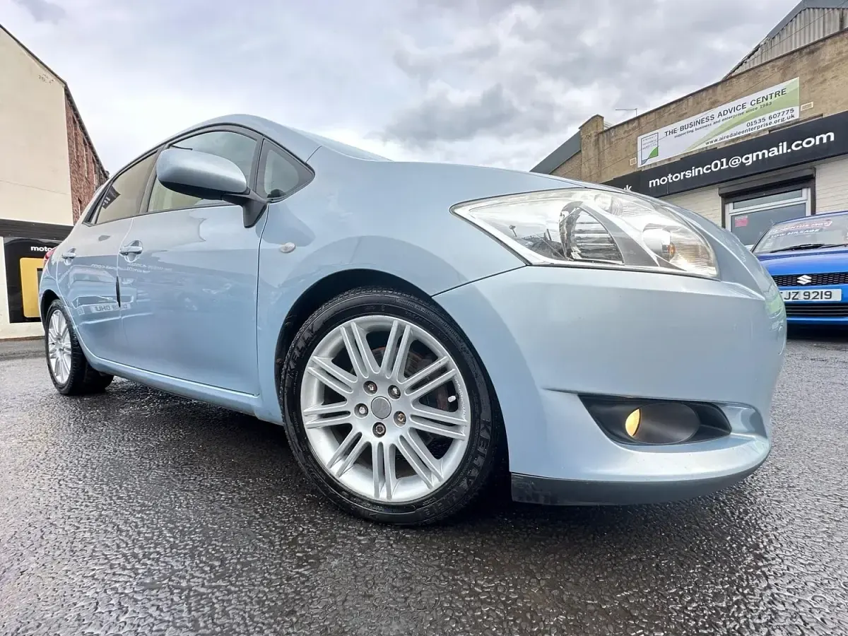 Used Toyota Auris SR 2008 Blue Hatchback