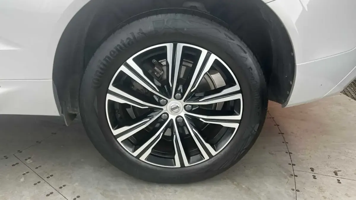 Used Volvo XC60 Inscription 337 HP (247 kW) 2022 SUV