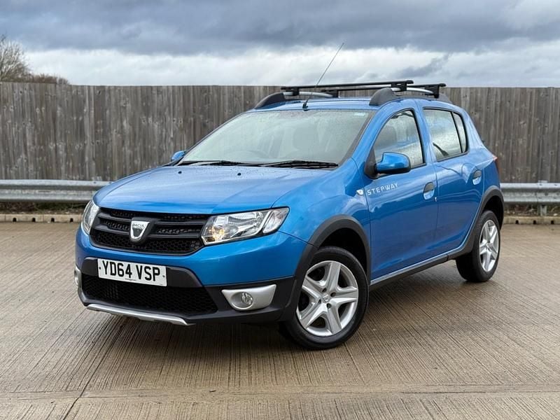 Used Dacia Sandero Stepway Ambiance 90 HP (66 kW) 2014 Blue Hatchback