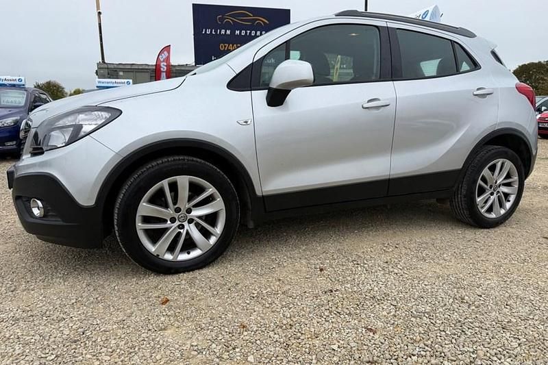 Silver Used 2016 Vauxhall Mokka SUV | £4,595 (Good price) - Image 1/1