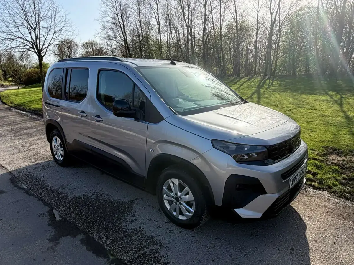 Second-hand Peugeot Rifter Allure 2024 Gri Monovolum