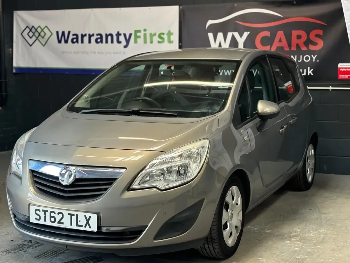 Używany Vauxhall Meriva 2013 Brązowy Minivan