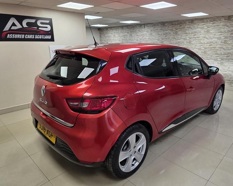 Used Renault Clio IV Dynamique 2016 Red Hatchback