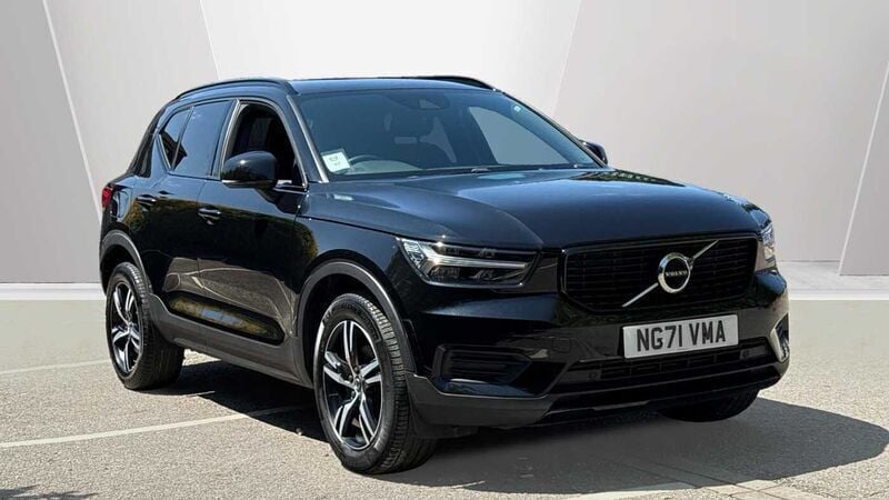 Used 2022 Volvo XC40 R-Design SUV | £22,990 (Fair price) - Image 1/3