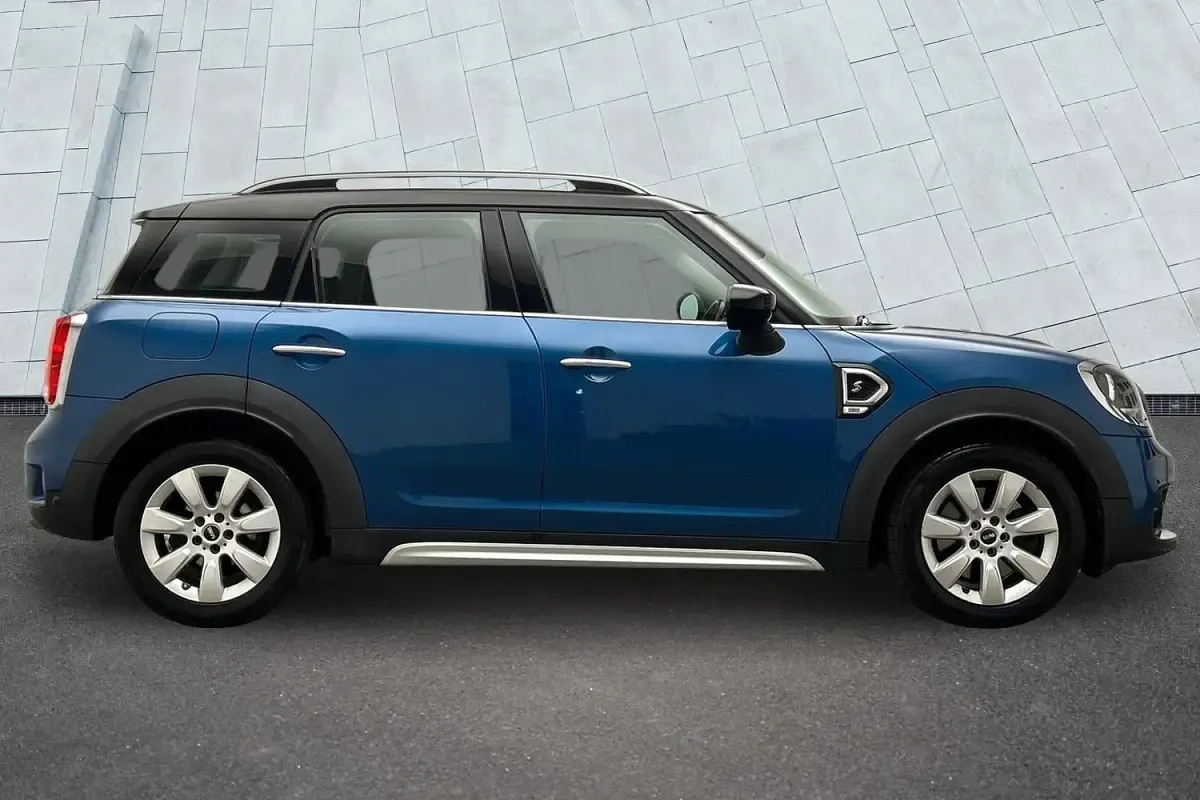 Used Mini Cooper S Countryman Classic 189 HP (139 kW) 2019 Blue SUV