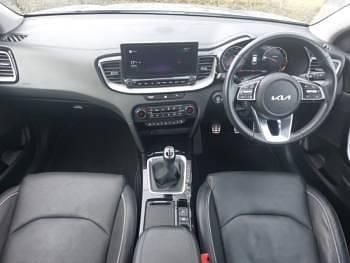 Used Kia XCeed 158 HP (116 kW) 2022 Silver SUV