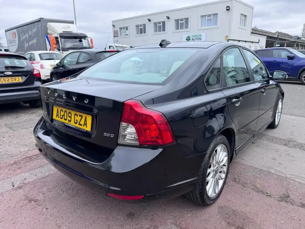 Usado Volvo S40 SE 2009 Preto Sedan