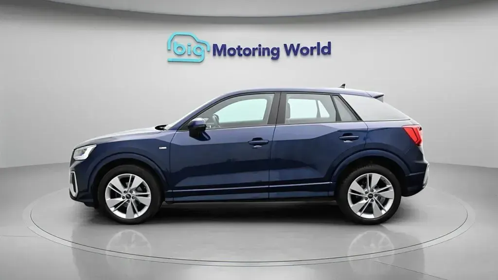 Used Audi Q2 S-Line 150 HP (110 kW) 2023 Blue SUV