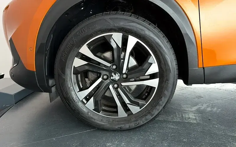 Used Peugeot 2008 GT 131 HP (96 kW) 2022 Orange SUV