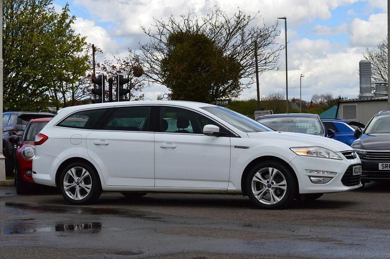Frozen white Used 2012 Ford Mondeo Titanium Estate | £3,975 (A bit pricey) - Image 1/2