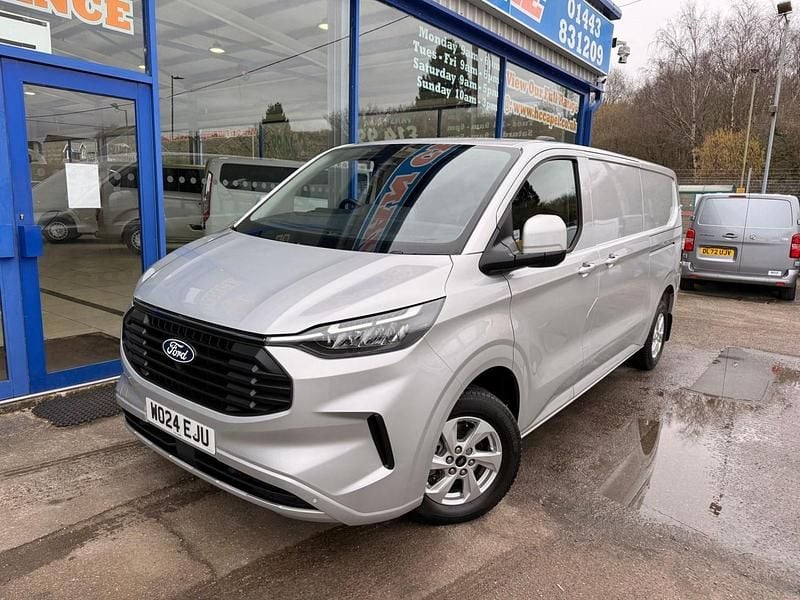 Used Ford Transit Custom Limited 136 HP (100 kW) 2024 Silver Van