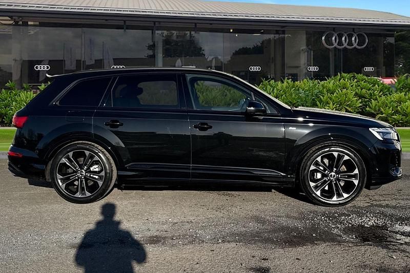 New Audi Q7 Black Edition 2025 Black SUV