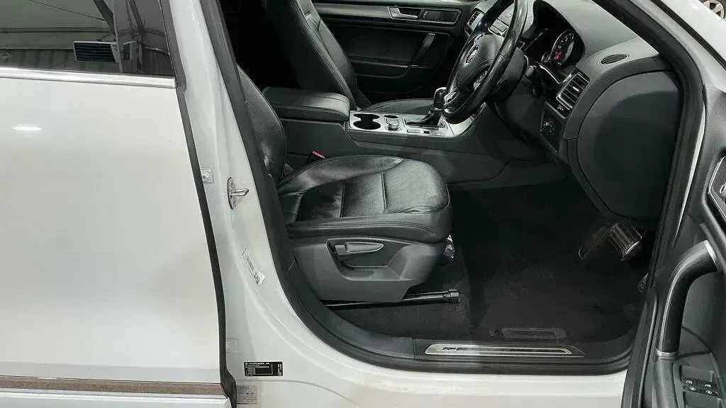 Used VW Touareg R-line 262 HP (192 kW) 2016 White SUV