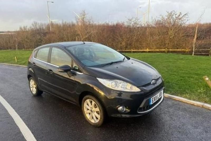 Used Ford Fiesta Zetec 96 HP (70 kW) 2011 Black Hatchback