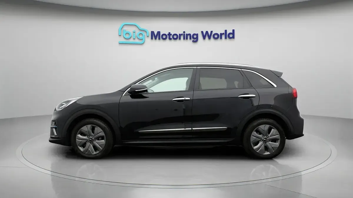 Used Kia e-Niro Plus 150 kW (204 HP) 2022 Black SUV