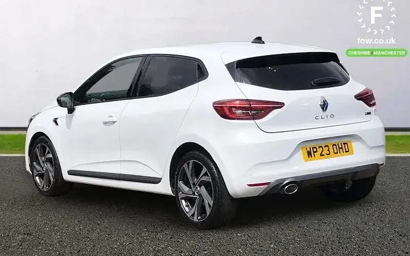 Used Renault Clio RS Line 90 HP (66 kW) 2023 White Hatchback