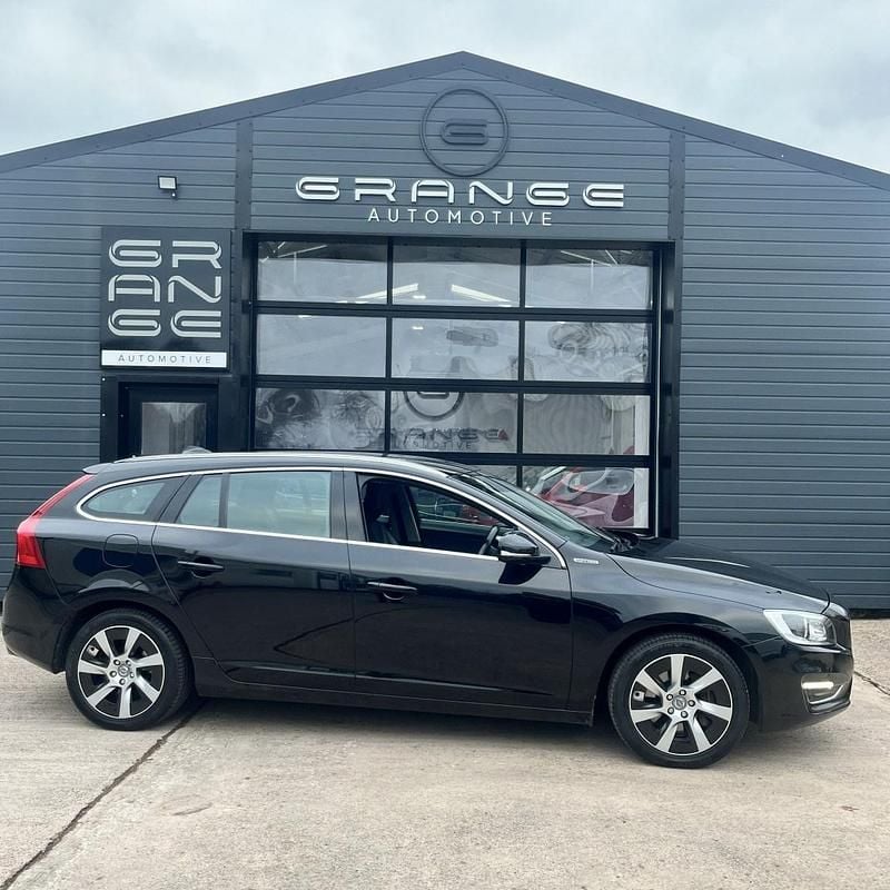 Black Used 2013 Volvo V60 Estate | £6,500 (Expensive) - Image 1/4
