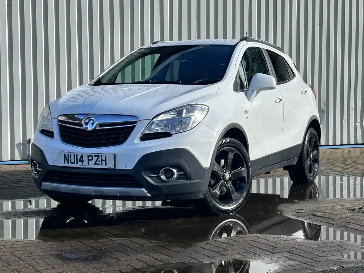 Used Vauxhall Mokka 140 HP (102 kW) 2014 White SUV
