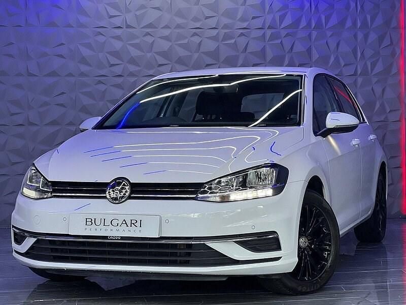 White Used 2018 VW Golf VII SE Hatchback | £11,995 (Fair price) - Image 1/4