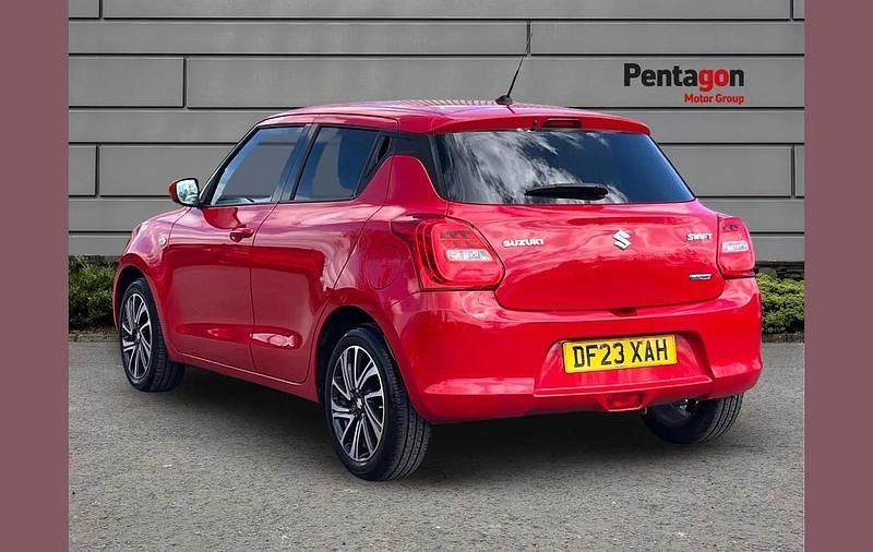 Used Suzuki Swift SZ-L 81 HP (59 kW) 2023 Red Hatchback