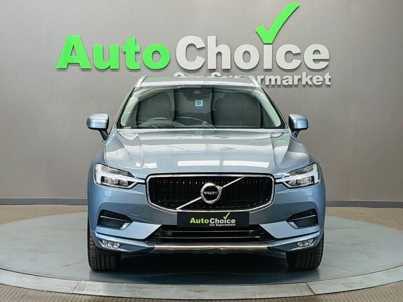 Usado Volvo XC60 Momentum 190 HP (139 kW) 2018 Azul SUV