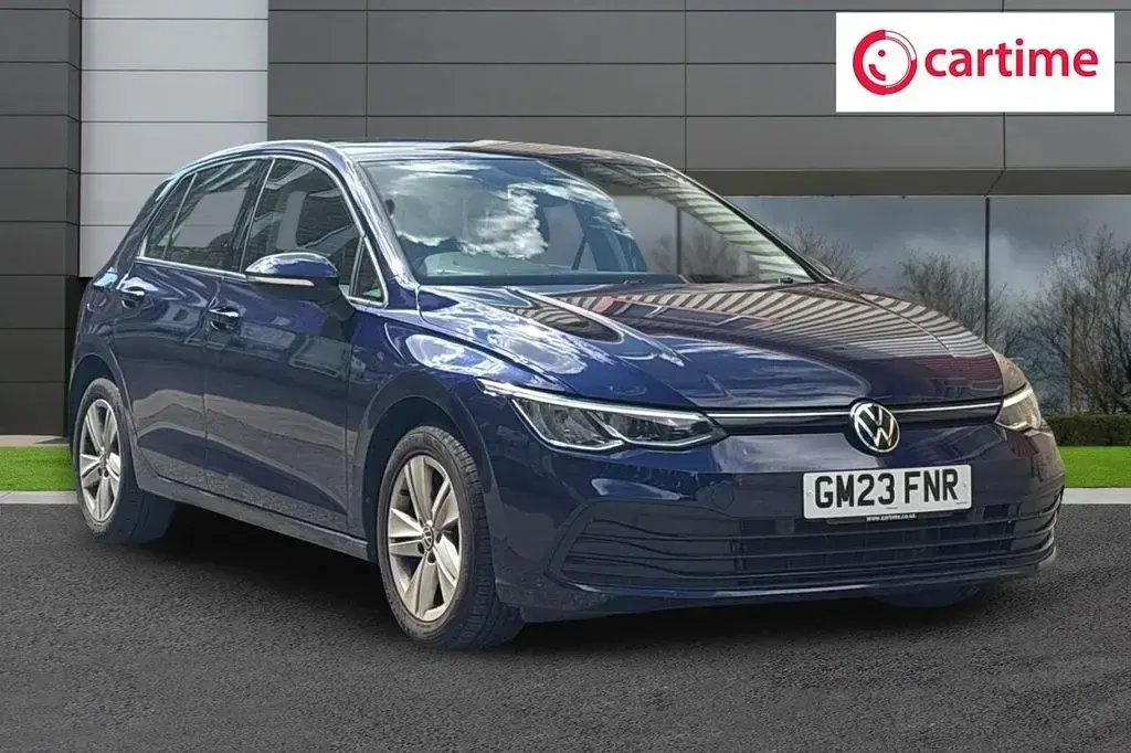 Used VW Golf VIII Life 150 HP (110 kW) 2023 Hatchback