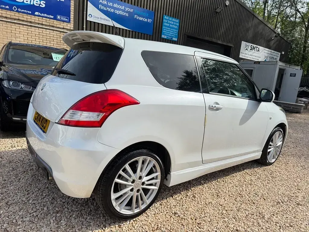 Used Suzuki Swift Sport 2014 White Hatchback