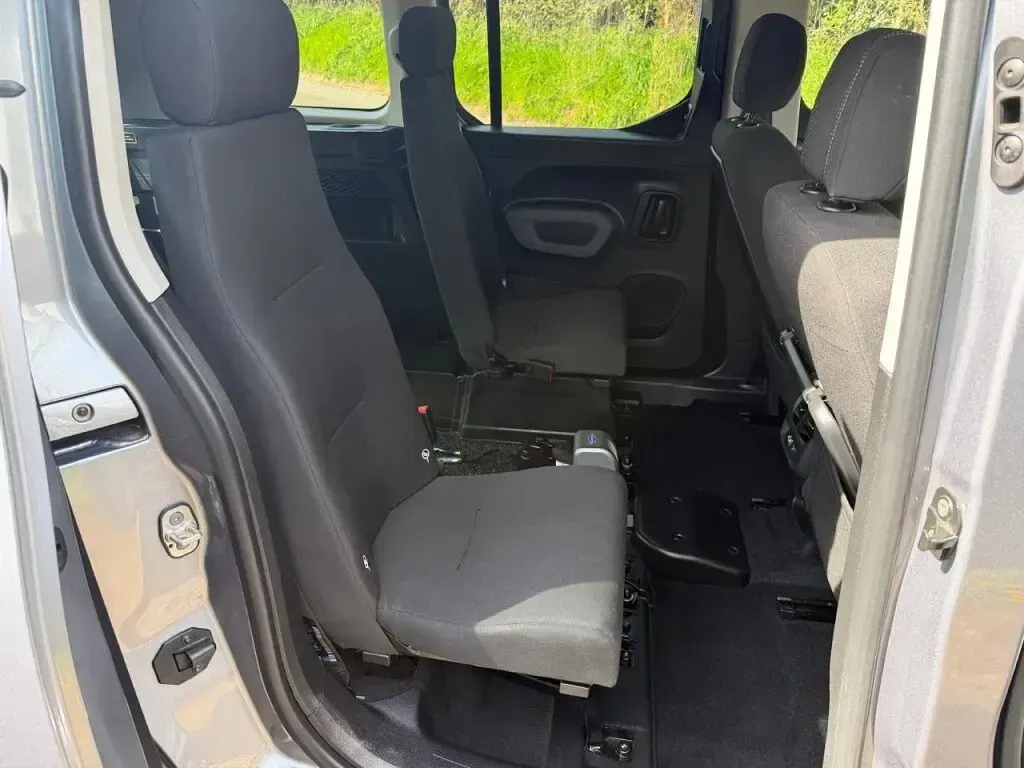 Used Peugeot Rifter Allure 131 HP (96 kW) 2024 Grey MPV