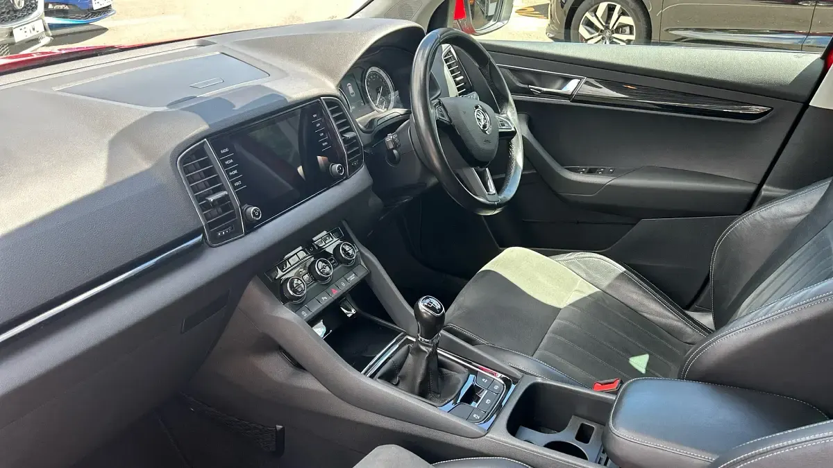 Used Skoda Karoq SE L 150 HP (110 kW) 2018 Red SUV