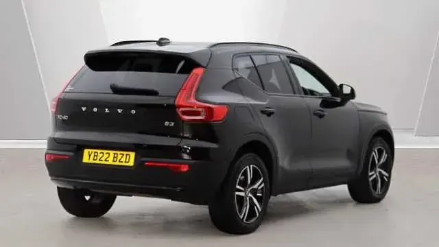 Used Volvo XC40 Plus 163 HP (119 kW) 2023 SUV