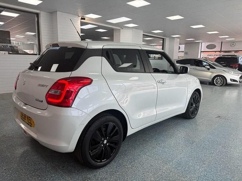 Used Suzuki Swift SZ5 2018 White Hatchback