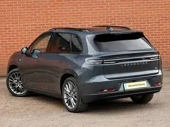 New Leapmotor C10 160 kW (218 HP) 2026 Grey SUV