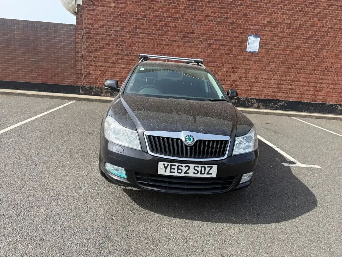Używany Skoda Octavia Elegance 2013 Czarny Kombi