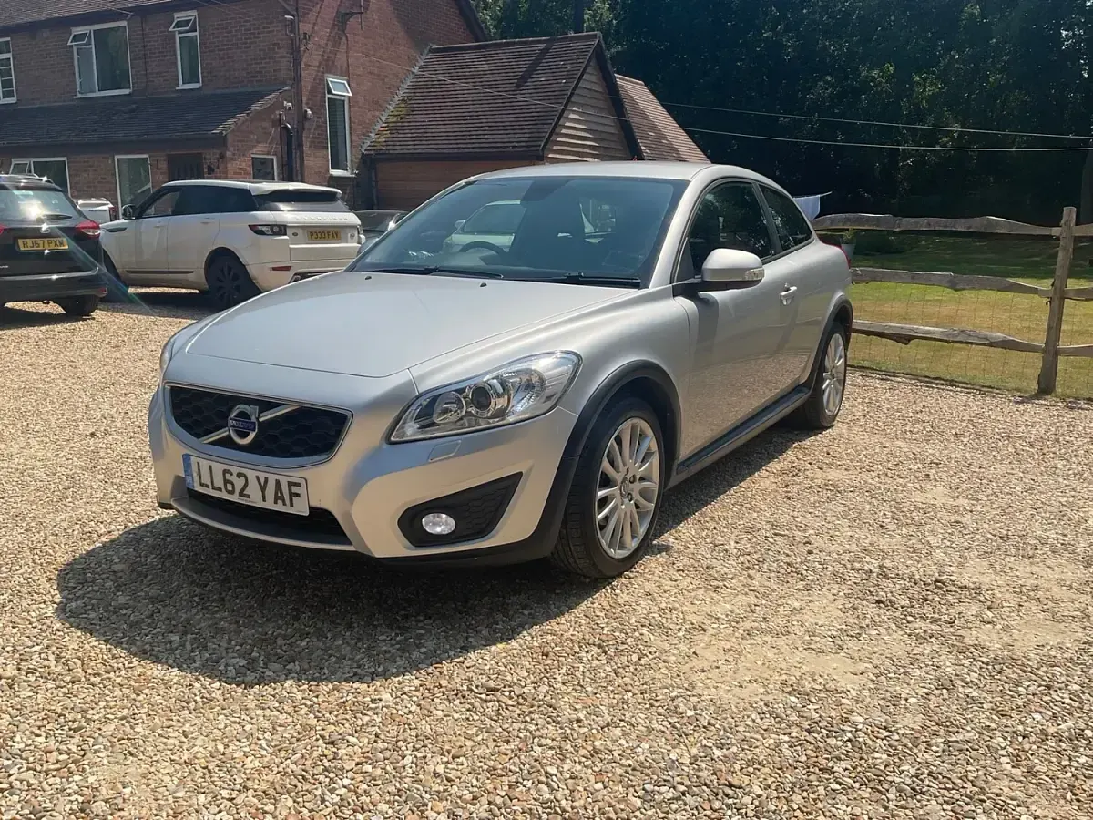 Used Volvo C30 SE Lux 145 HP (106 kW) 2012 Silver Hatchback
