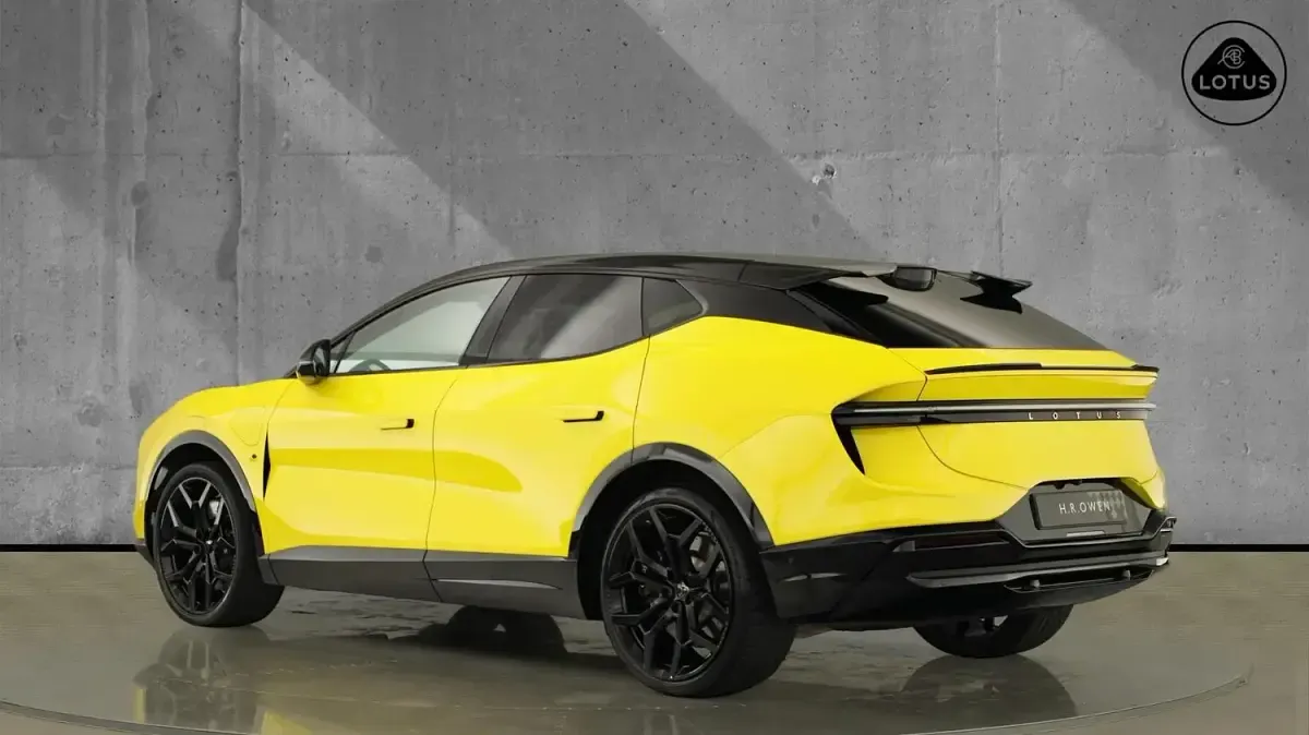 Used Lotus Eletre 450 kW (612 HP) 2024 Yellow SUV