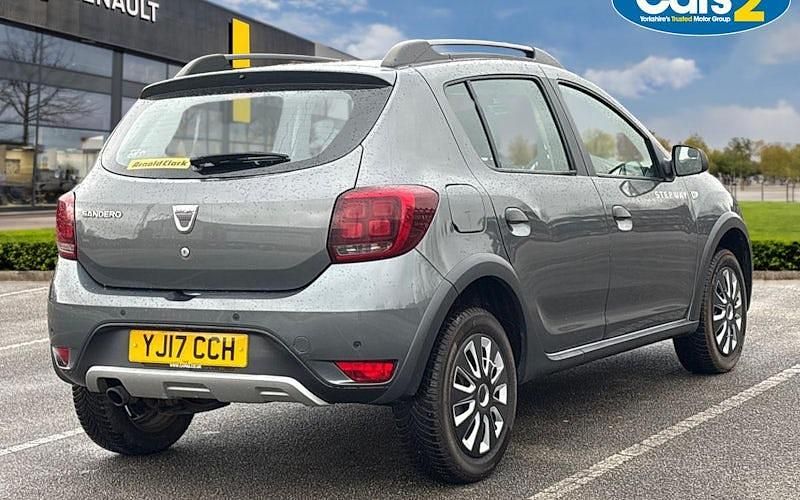 Used Dacia Sandero Stepway 90 HP (66 kW) 2017 Grey Hatchback