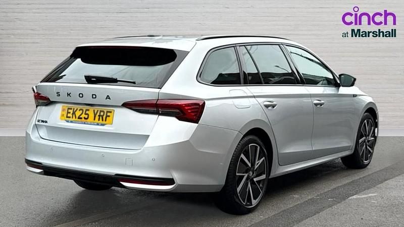 Used Skoda Octavia SportLine 150 HP (110 kW) 2025 Silver Estate