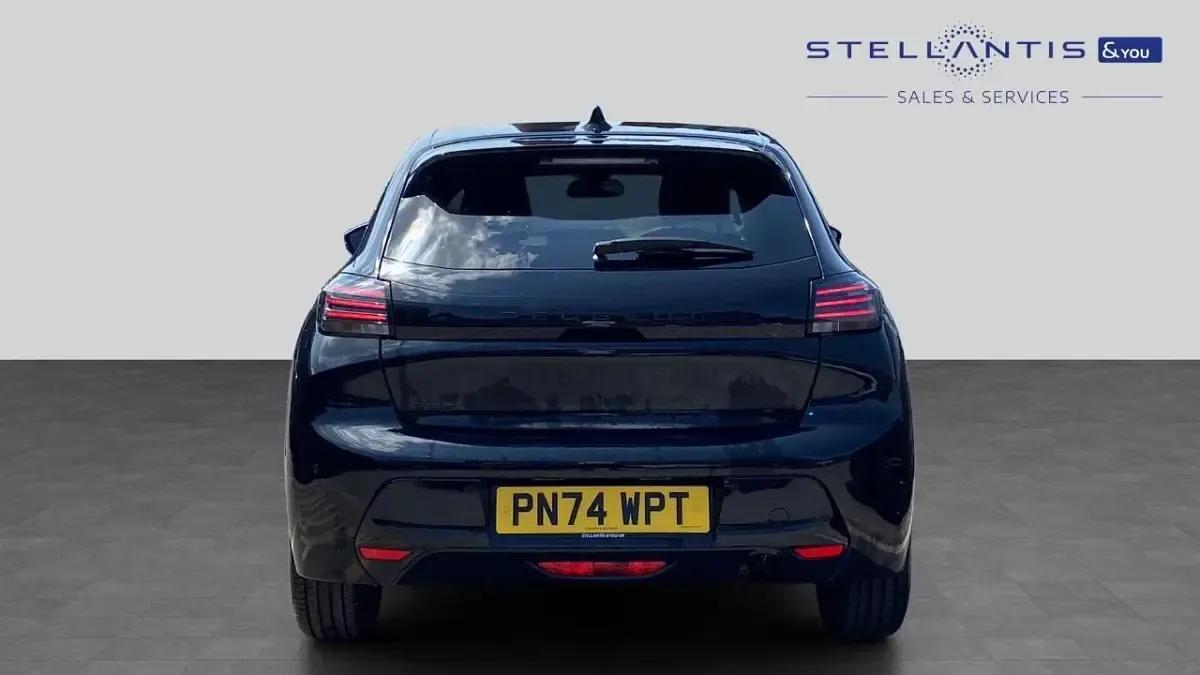 Used Peugeot 208 Allure 99 HP (72 kW) 2024 Black Hatchback