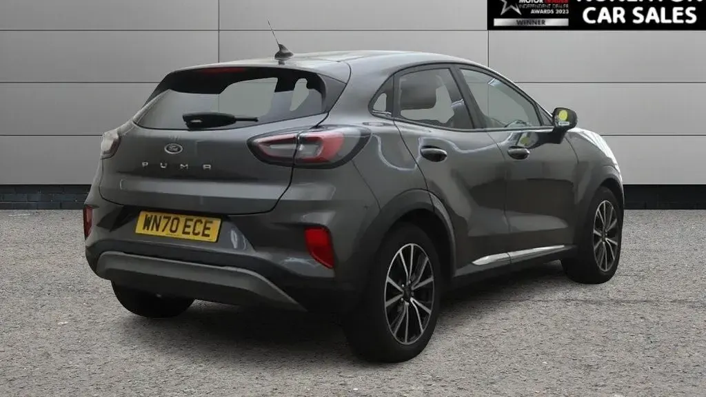 Used Ford Puma Titanium 100 HP (73 kW) 2020 Grey SUV