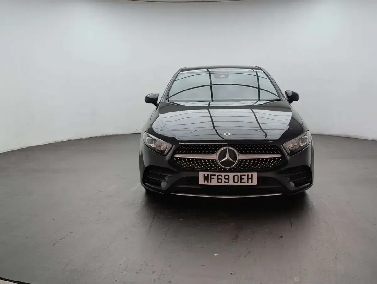 Used Mercedes A180 Executive 136 HP (100 kW) 2020 Black Hatchback