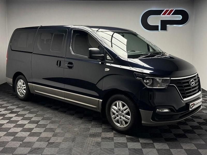 Blue Used 2019 Hyundai I800 SE MPV | £14,995 (Fair price) - Image 1/3