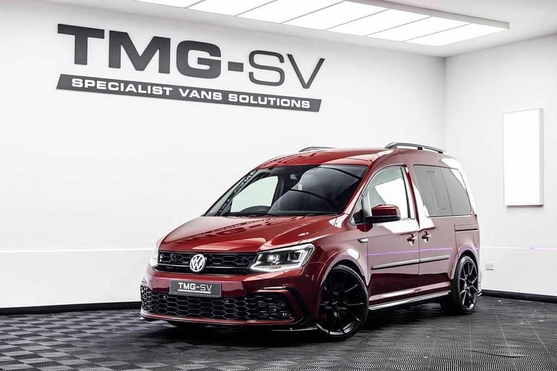 Red Used 2018 VW Caddy Maxi Life Life MPV | £31,995 - Image 1/4