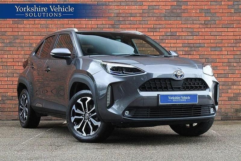 Used 2022 Toyota Yaris Hybrid Design SUV | £17,989 (Good price) - Image 1/1